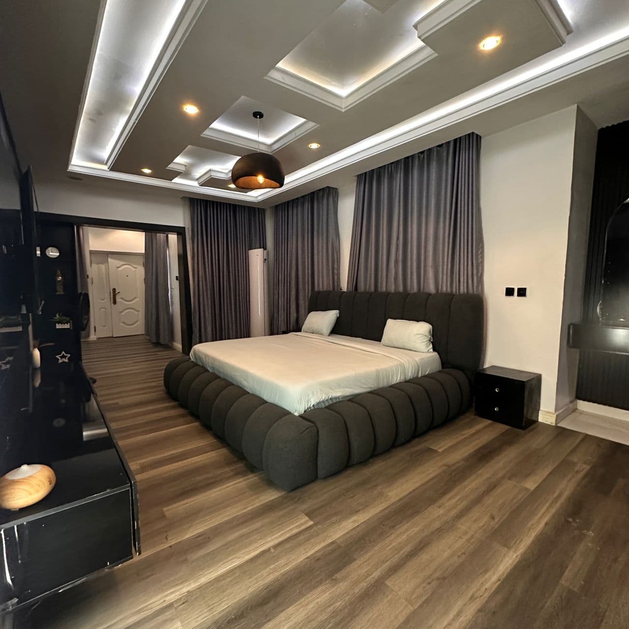 Reign Luxury Limited gallery image 3